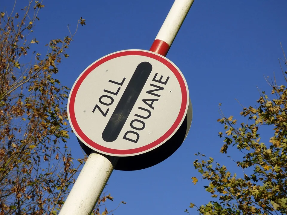 Karriere beim Zoll: Infostand am Königsplatz für angehende Beamte!