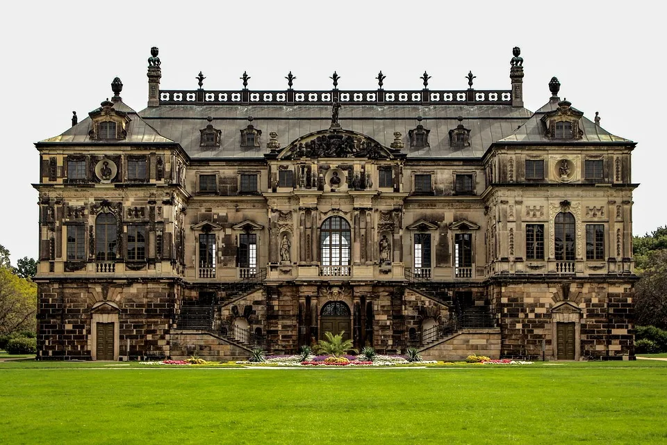 Katastrophe in Dresden: Carolabrücke stürzt ein – Schiffsverkehr betroffen!