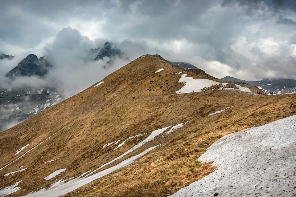 Kletterunfall am Rotenfels: Bergsteiger nach Rettung im Krankenhaus