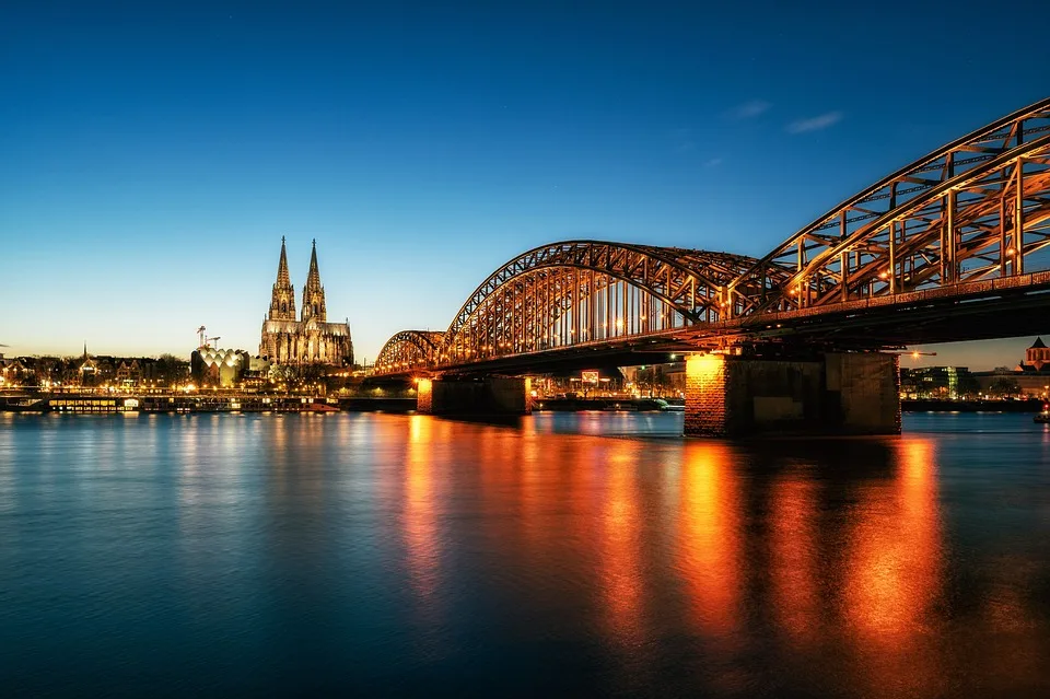 Köln in Angst: Schüsse auf Uhrenladen im Bandenkampf!