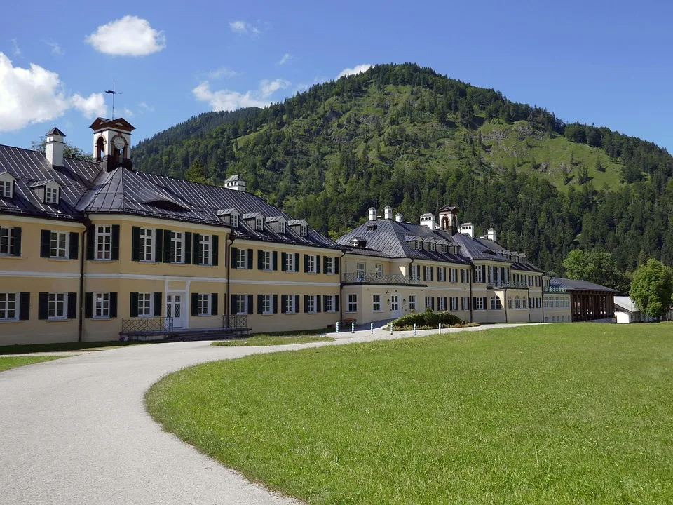 Lafontaine greift ein: Kurioser Moment vor Thüringen-Wahl in Suhl!