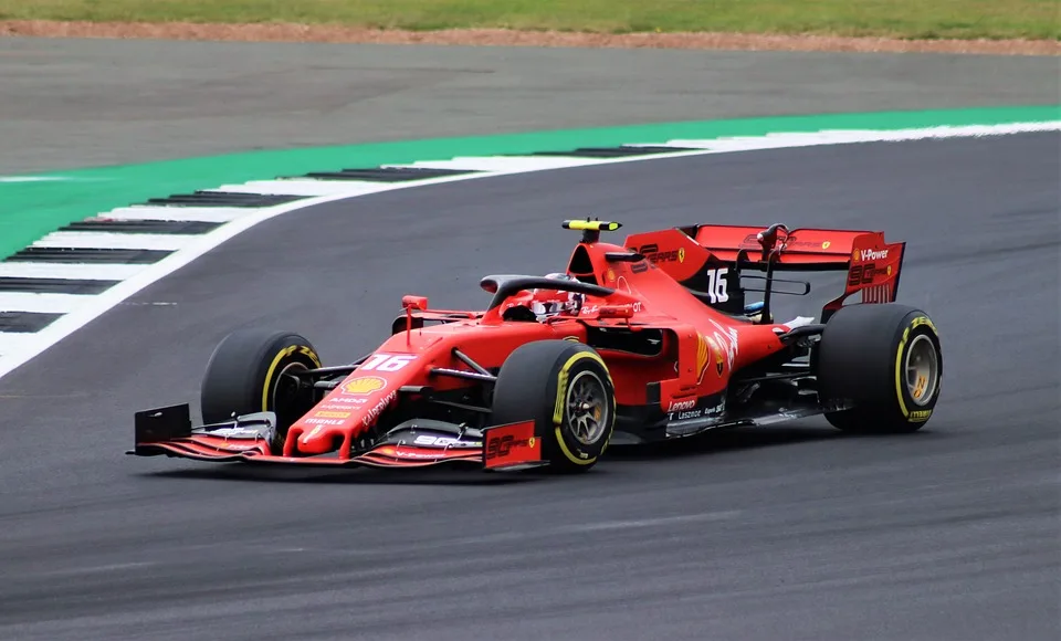 Leclerc dominiert erneut: Pole Position beim Großen Preis von Aserbaidschan!