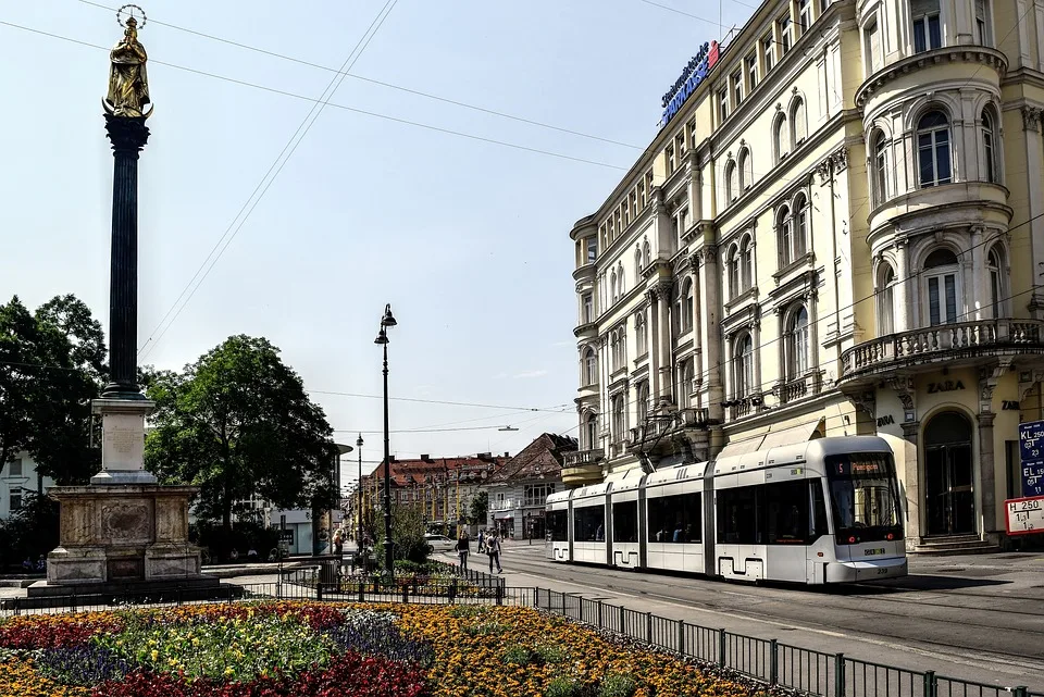 Mariensäule in Salzburg: Moderne Technik bringt „Weisheit“ zum Strahlen!