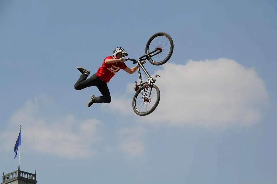 Mountainbiker stürzt beim Flowtrail: Verletzter im Krankenhaus!