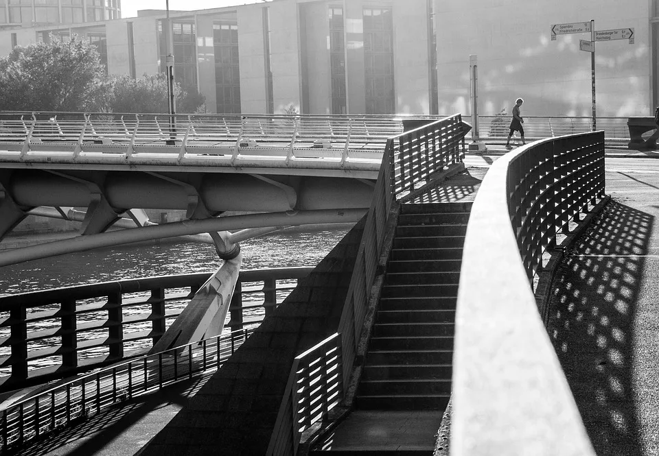 Neue Brücke über die Geeste: Riesenprojekt für Radfahrer und Fußgänger!