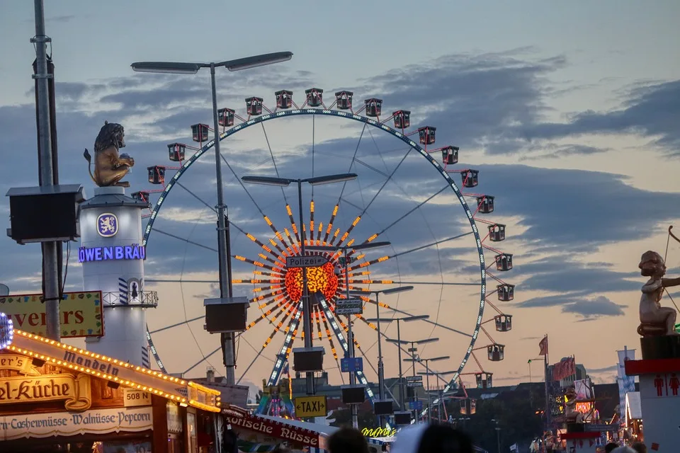 Oktoberfest 2023: Münchens Feier beginnt mit einem grandiosen Bieranstich!