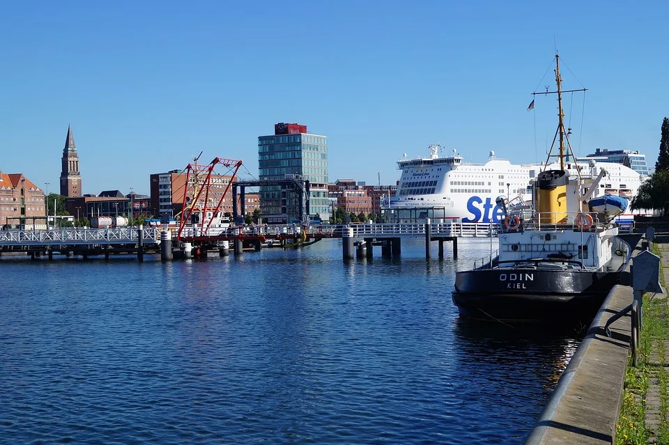 Plüschowhafen: Kiel ehrt Luftfahrtpionier mit neuem maritimen Flair!