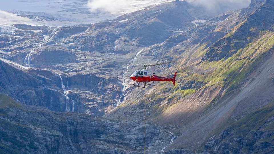 Polizei-Hubschrauber über Hagen: Durchsuchung in der Innenstadt!