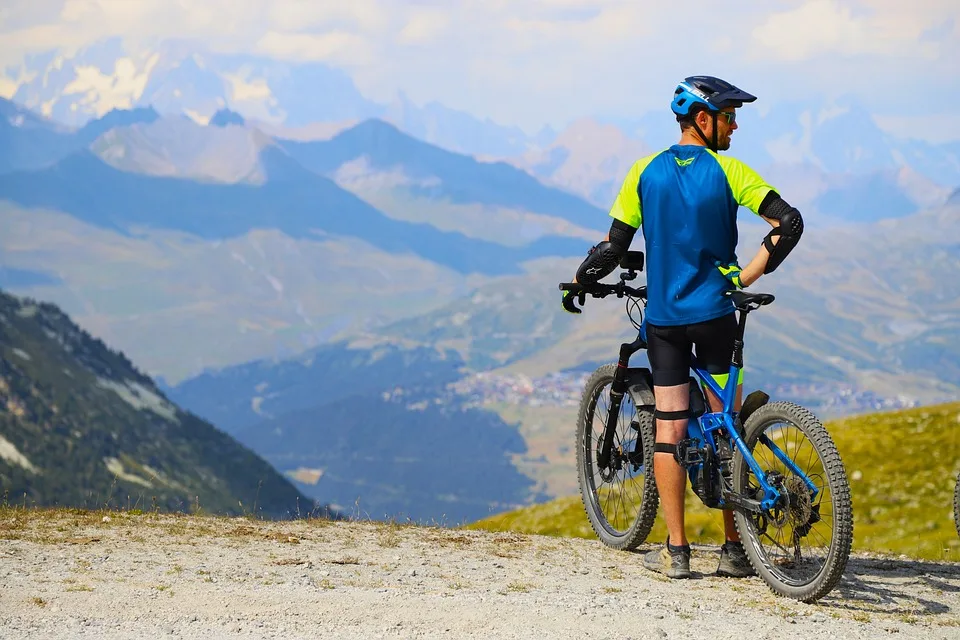 Rätselhafter Unfall in Erkelenz: Radfahrer erwacht im Krankenhaus!