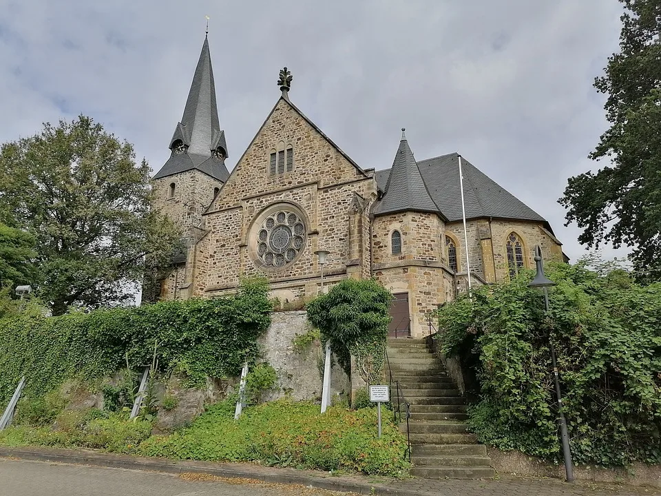 Rödinghausen schlägt Köln: Dreifacher Punktgewinn und unbezwungen!