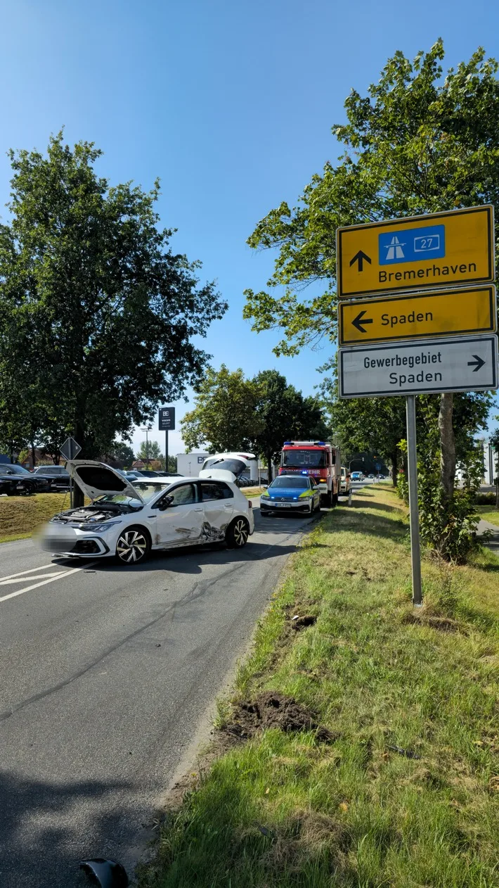 Schiffdorf: Verkehrsunfall auf Bremerhavener Straße – Drei Verletzte