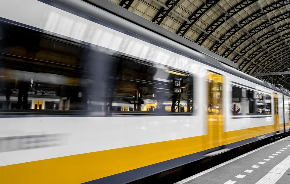 Stadtbahn-Drama: Fahrer bleibt straffrei trotz Drogen und Todesopfer!