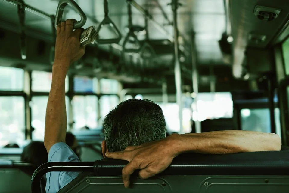 Stoppt den Bus-Wahnsinn: Hardert Bürger wehren sich gegen Lärm!