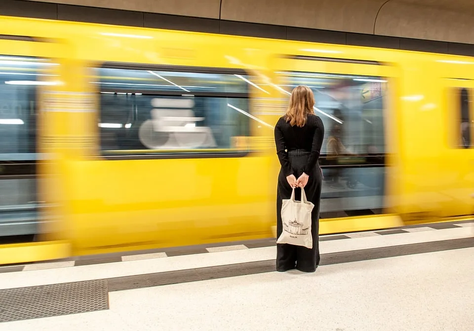 Streckensperrung nach Oberleitungsschaden: Regionalzüge betroffen