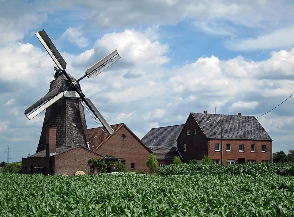 Strenge Wasserschutzauflagen: Windkraftbau in Otterfing gestartet