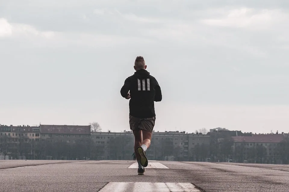 Tragödie beim Kiel-Lauf: Läufer stirbt trotz Wiederbelebung!