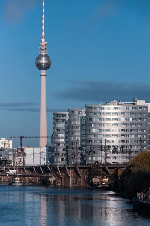 WG-Leben in Berlin: Comedyserie zeigt die chaotische Suche nach Glück