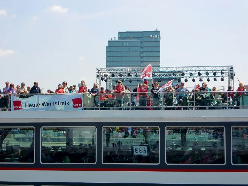 Warnstreik in Niedersachsen: Geldtransport-Beschäftigte fordern mehr!