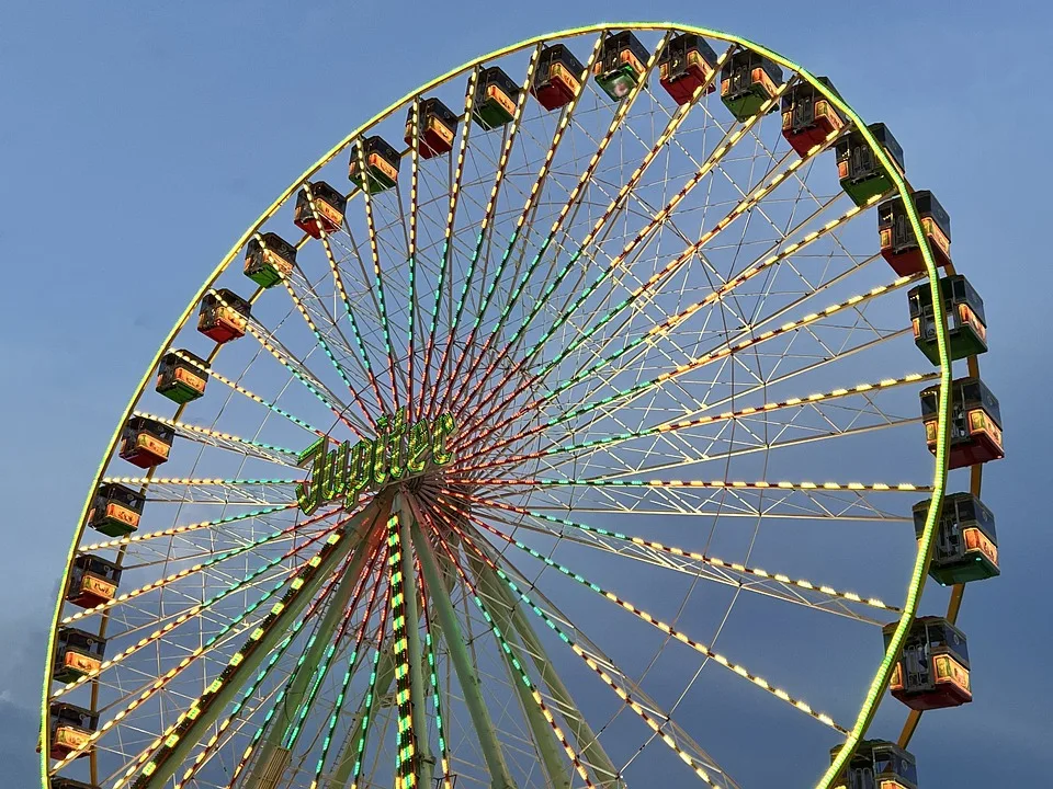 Wurstmarkt-Abbau schreitet rasch voran: Verkehrsfreigabe am Freitag!