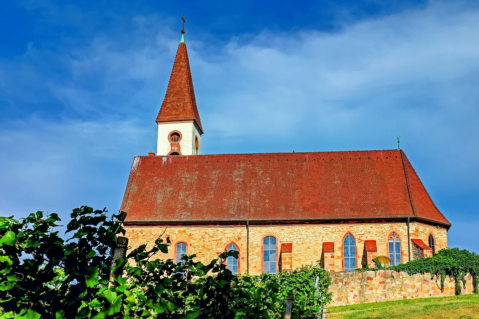 Zukunft der Kirchen: Dekan Witte-Karp wirbt für neue Nutzungskonzepte