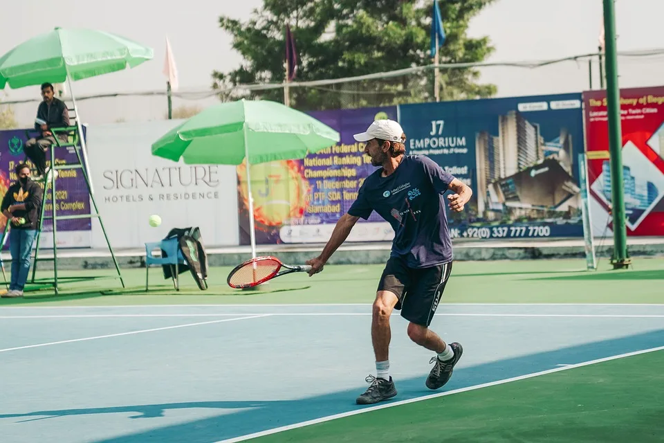 Zverev überwindet erste Satzniederlage und überzeugt im Achtelfinale