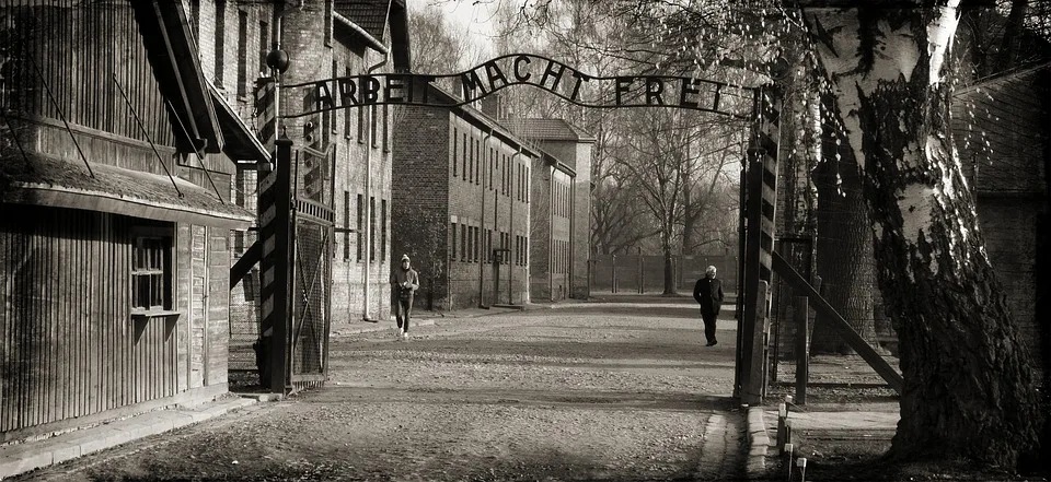 Auschwitz Ueberlebende Lily Ebert Im Alter Von 100 Jahren Verstorben.jpg