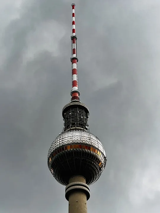 Berlin unter Druck: 3.200 Fälle zum Gaza-Krieg belasten Justiz!