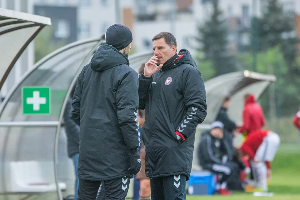 Drama im Kreisderby: Oberensingen verliert 4:5 gegen FC Esslingen!