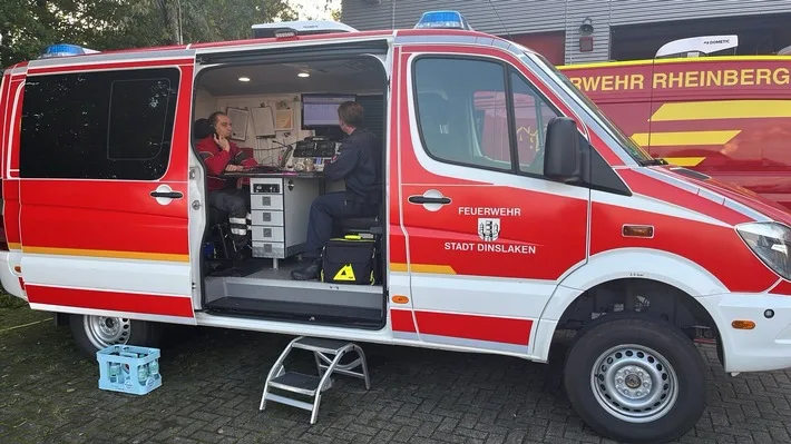 FW Dinslaken: Patiententransportzug 10 im Einsatz