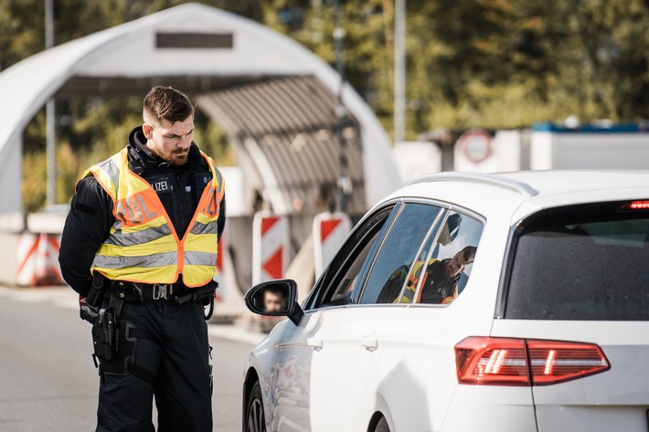 Grenzkontrollen bei Kiefersfelden: Albanischen Handwerkern Einreise verweigert!