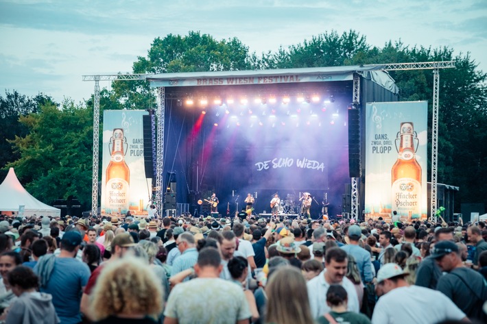 Brass Wiesn 2025: Mega-Acts Wanda und Pizzera rocken Eching!