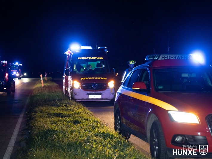 Einsatzmarathon in Hünxe: Kaminbrand und schwer verletzter Fußgänger!