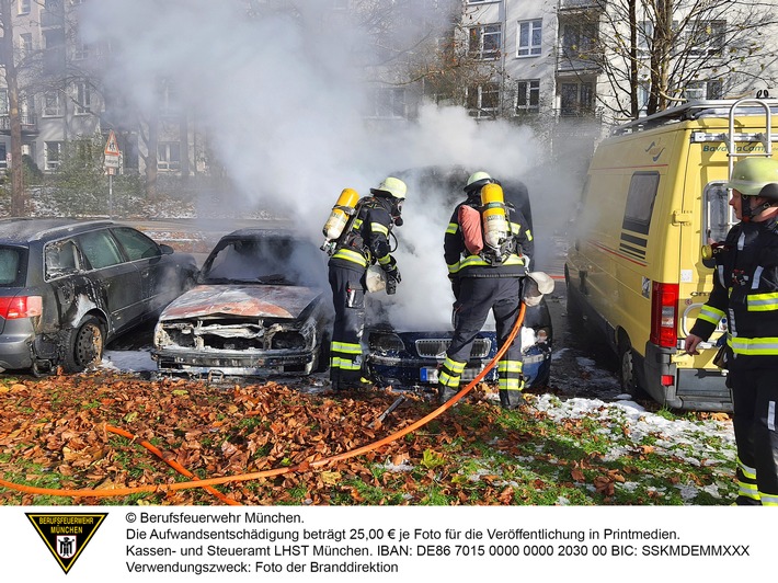 Feuer in Sendling-Westpark: BMW geht in Flammen auf – zwei Pkw betroffen!