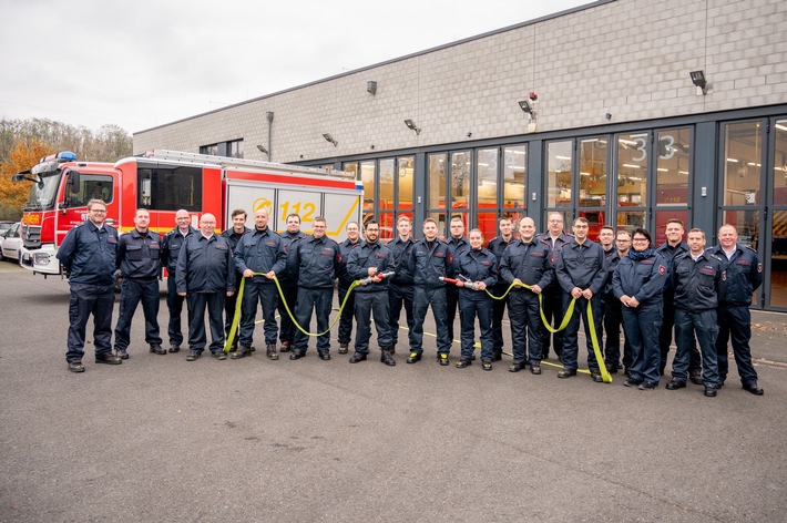 Feuerwehr Dinslaken: 13 neue Helden nach erfolgreicher Grundausbildung!