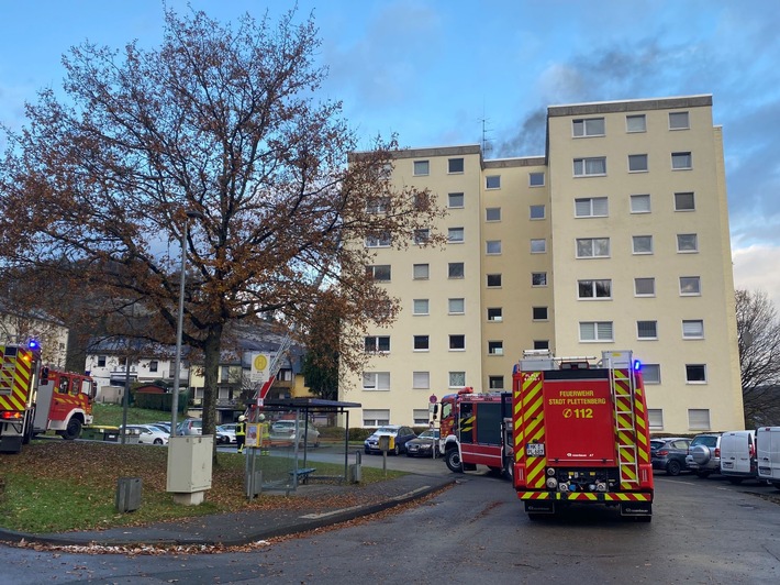 Feuerwehr Plettenberg: Heizungsschaden löst Großeinsatz aus!