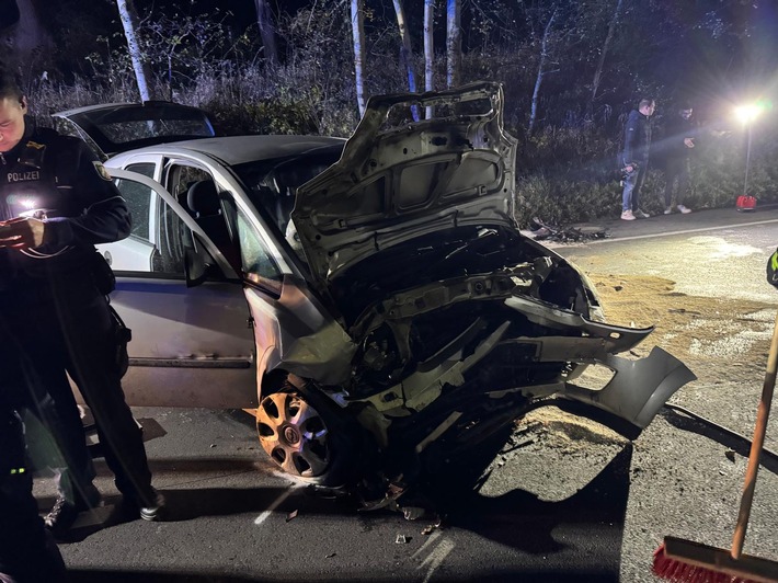 Schwerer Verkehrsunfall in Wetter: Drei Verletzte bei Nachtkollision!