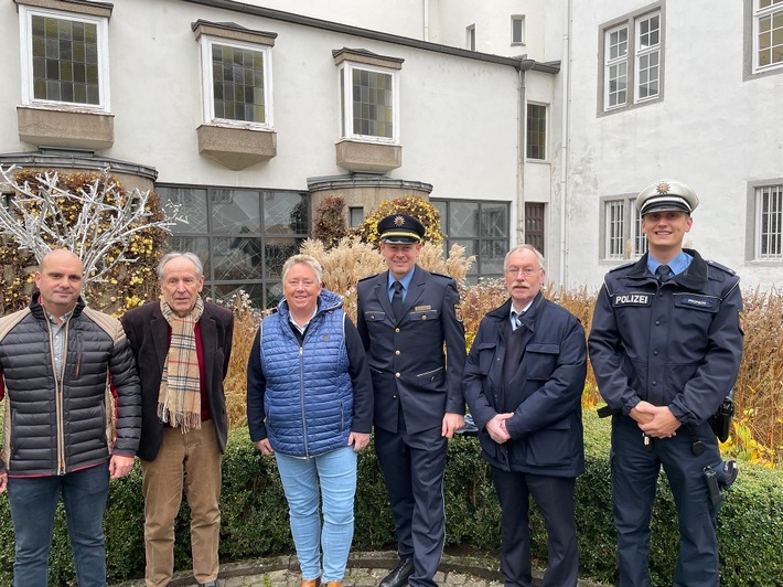 Sicher durch die Nacht: Polizei und Stadtbeamtete verstärken Altstadt-Präsenz