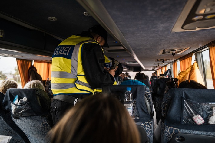 Betrug an der Grenze: Bundespolizei deckt Ausweismissbrauch auf!