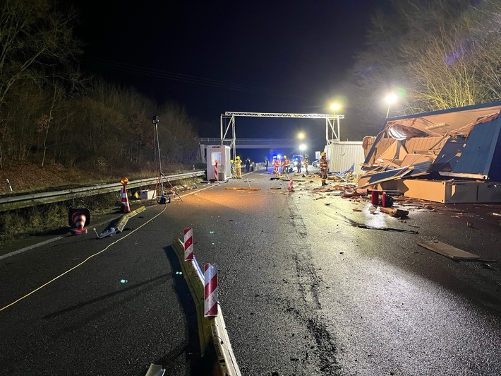 Betrunkener LKW-Fahrer verursacht Chaos an Grenzkontrolle – 400.000 Euro Schaden!