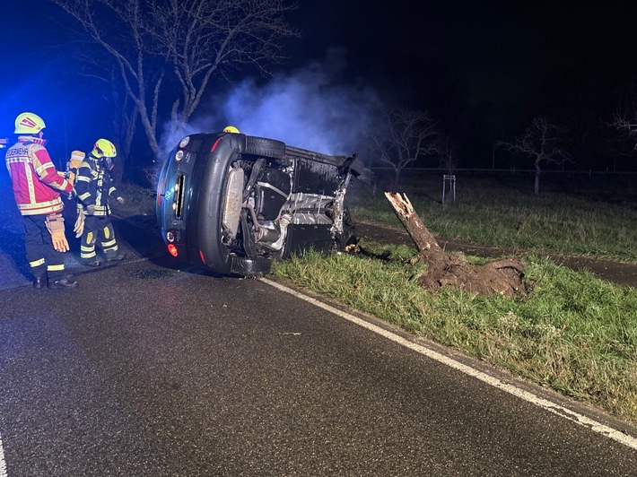 Drama auf der L534: Drogentrip endet in brennendem Auto in Waldsee!