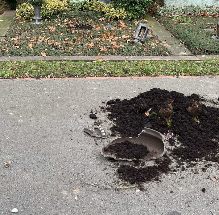 Gräber-Vandalismus in Weisweiler: Schockierende Zerstörung auf Friedhof!