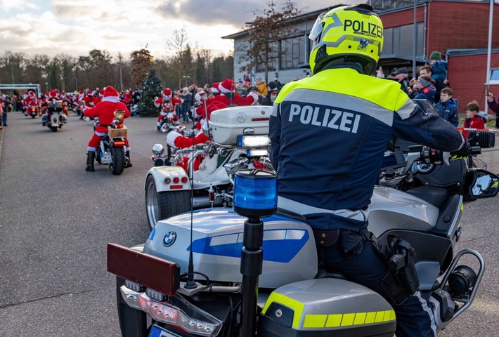 Hilfsbereite Harley-Santas cruisen für Kinderhospiz in der Südpfalz!