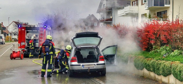 PKW-Brand in Allensbach: Feuerwehr schnell am Einsatzort!