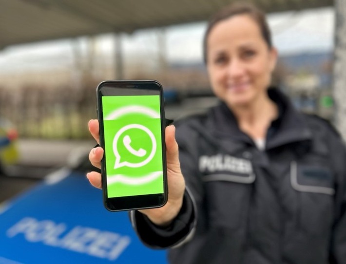 Polizei Hildesheim startet WhatsApp-Service: Verkehrsinfos direkt aufs Handy!