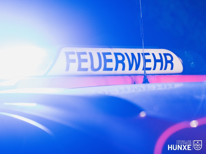 Rettung im Einsatz: Feuerwehr Hünxe stoppt Tanklastwagen-Gefahr!