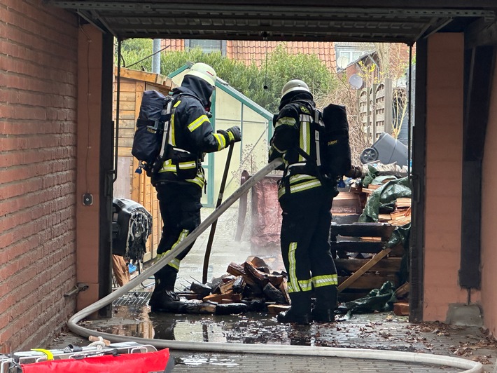 Schneller Einsatz: Wohnung brennt in Schwalmtal, Feuerwehr rettet!