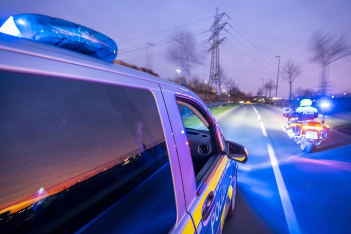 Schock in Ratingen: Bewaffneter Raubüberfall auf Hotel!