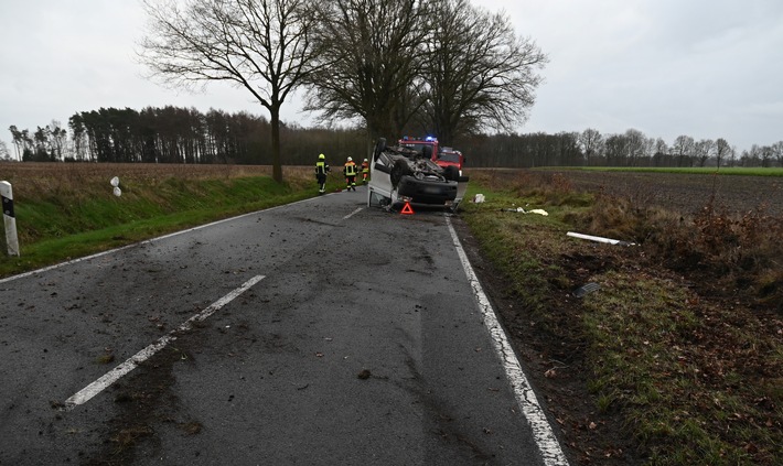 Schwerer Verkehrsunfall in Hemslingen: Zwei Verletzte, Zeugen dringend gesucht!