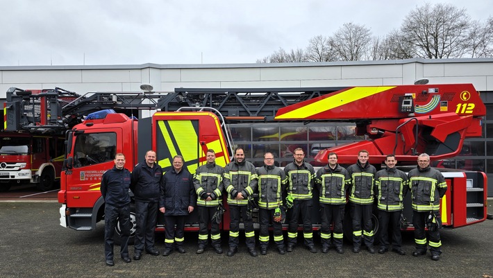 Sechs neue Drehleitermaschinisten: Feuerwehr Werne setzt auf Ausbildung!