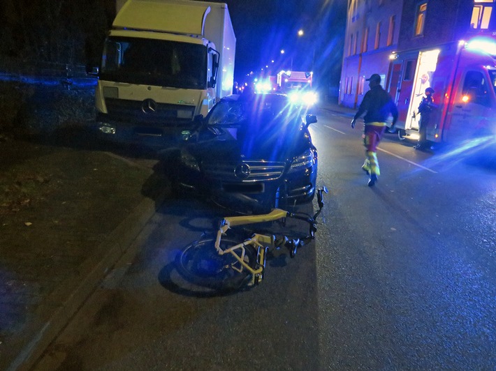 Senior am Steuer: Pedelec-Fahrer schwer verletzt nach Unfall in Hilden